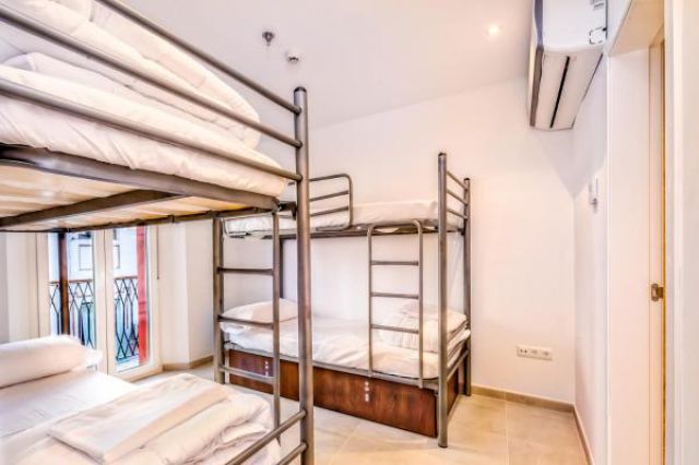 4-bed dormitory